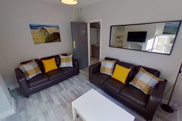 4 bed house, Sydney Road, Newton, Chester, CH14BN - Image 2