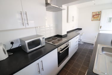 4 bed house, Beaconsfield Road, Boughton, Chester, CH35AZ - Image 2