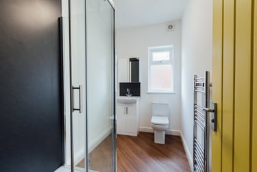 2 bed house, Marlborough Avenue, Spring Bank, Hull, HU53JS - Image 3