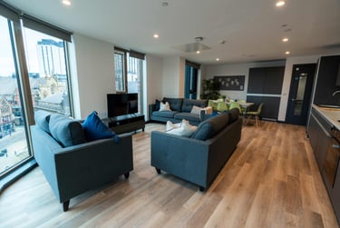 Silver En Suite - Image 10