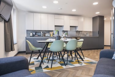 Silver Plus Ensuite - Image 1