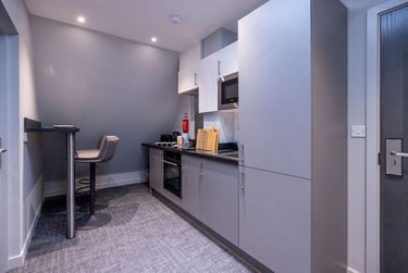 Deluxe 2 Bedroom Apartment at Ash Grove Court, Ash Grove, University Of Surrey, Guildford, GU28US - Image 6