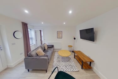 2 bed house, Portland Street, City Centre, Lincoln, LN57JX - Image 1