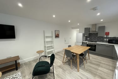 2 bed house, Portland Street, City Centre, Lincoln, LN57JX - Image 2