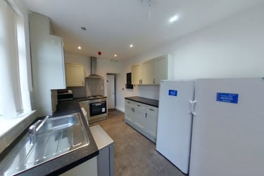 5 bed house, Hall Lane, Low Hill, Liverpool, L78TE - Image 5