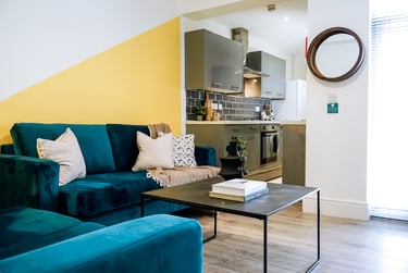 6 bed house, Ruskin Avenue, Rusholme, Manchester, M144DG - Image 1