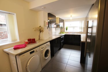 6 bed house, Ruskin Avenue, Rusholme, Manchester, M144DG - Image 12