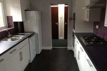 8 bed house, Dallas Street, City Centre, Preston, PR17UY - Image 3