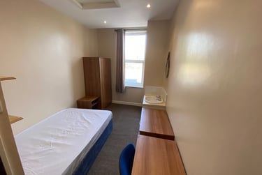 8 bed house, Dallas Street, City Centre, Preston, PR17UY - Image 4