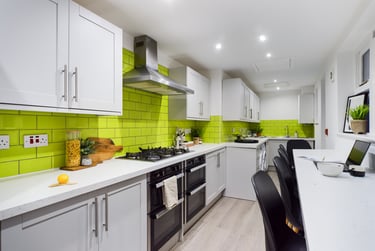 6 bed house, Jubilee Drive, Kensington, Liverpool, L78SW - Image 2