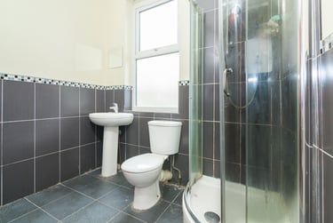 5 bed house, Mildred Street, Charlestown, Salford, M72HG - Image 3