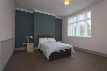 5 bed house, Oak Road, Charlestown, Salford, M72HP - Image 4