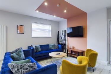 7 bed house, Well Meadow Drive, Netherthorpe, Sheffield, S37HP - Image 1