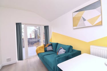 5 bed house, Monks Road, City Centre, Lincoln, LN25HS - Image 1