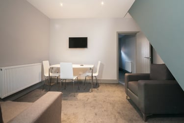 3 bed house, Romney Street, Charlestown, Salford, M66DG - Image 1