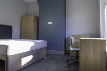 3 bed house, Romney Street, Charlestown, Salford, M66DG - Image 2