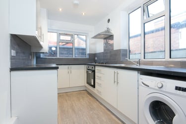 3 bed house, Gerald Road, Charlestown, Salford, M66DH - Image 1