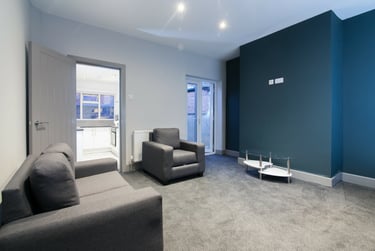 3 bed house, Gerald Road, Charlestown, Salford, M66DH - Image 2