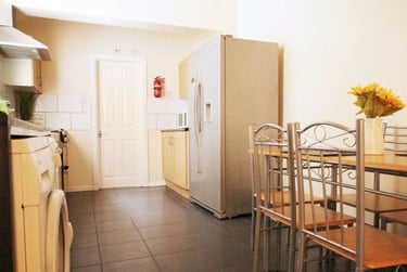 6 bed house, Ashfield Road, Longsight, Manchester, M130YP - Image 7