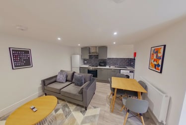 2 bed house, Portland Street, City Centre, Lincoln, LN57JX - Image 1