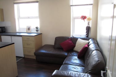 2 bed house, Ruskin Avenue, Green Quarter, Manchester, M44DG - Image 7