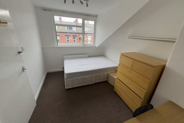 3 bed house, Winfield Terrace, Woodhouse, Leeds, LS29BD - Image 11