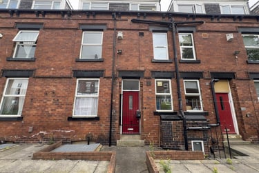 3 bed house, Winfield Terrace, Woodhouse, Leeds, LS29BD - Image 2