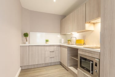 2 Bed Apartment - Image 5