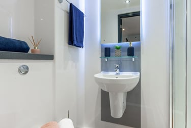 Bronze Suite at Limelight, 48 Islington, Liverpool John Moores University, Liverpool, L38LH - Image 4