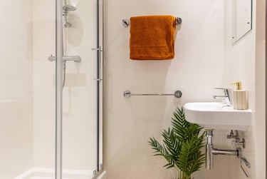 Premium Ensuite at The Port On The Square, Surrey Street, City Centre, Bristol, BS28FU - Image 3