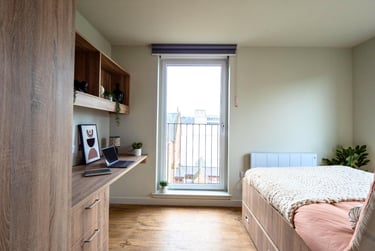 Two Bed Apartment - Image 1