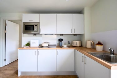 Two Bed Apartment - Image 3