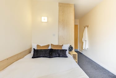 Premium Ensuite at Foundry Court, Brook Street, City Centre, Preston, PR17EA - Image 2