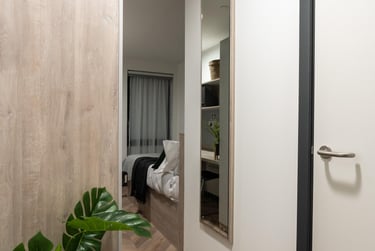 Deluxe Plus Ensuite - Image 3