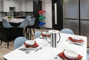 Gold Ensuite - Image 4