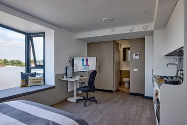 VIP at Bargate House, 31 High Street, City Centre, Southampton, SO142DF - Image 1