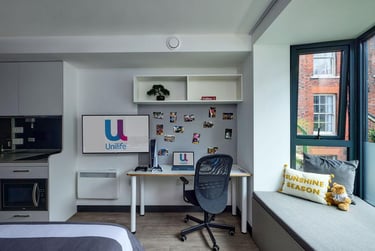 Classic at Bargate House, 31 High Street, City Centre, Southampton, SO142DF - Image 1