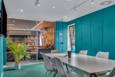 Elegance Apartment at Iconinc, The Glassworks, Cardigan Road, Burley, Leeds, LS61LF - Image 24