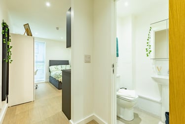 Deluxe Plus Studio at One London Road, London Road, Keele University School Of Medicine, Newcastle under Lyme, ST51LZ - Image 8