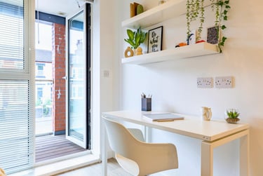 Premium Balcony Studio at One London Road, London Road, Keele University School Of Medicine, Newcastle under Lyme, ST51LZ - Image 2