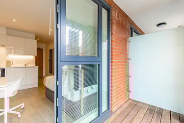 Premium Balcony Studio at One London Road, London Road, Keele University School Of Medicine, Newcastle under Lyme, ST51LZ - Image 8