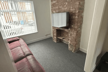 2 bed house, Blaydes Street, Newland, Hull, HU67RE - Image 2