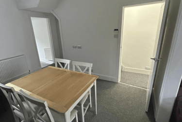 2 bed house, Blaydes Street, Newland, Hull, HU67RE - Image 3