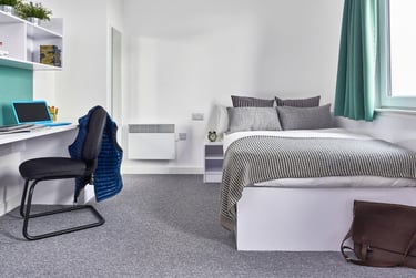 Premium En-suite - Image 1