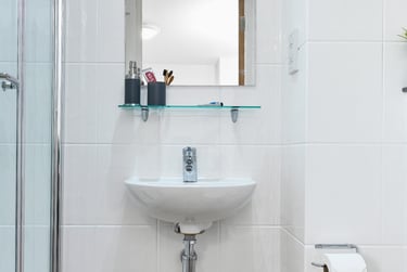 Premium En-suite - Image 2