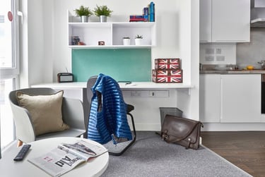 Deluxe Studio - Image 2