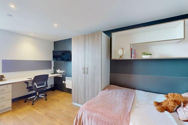 Penthouse Classic Studio at Innovo House, 60 Devon Street, Low Hill, Liverpool, L38AJ - Image 1