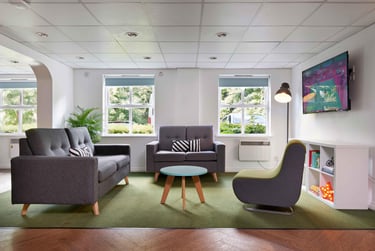 Standard Ensuite at Snow Island, King's Mill Lane, City Centre, Huddersfield, HD13AU - Image 2