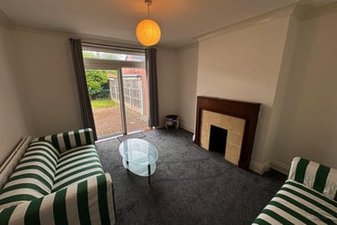 4 bed house, St. Annes Road, Headingley, Leeds, LS63NX - Image 1