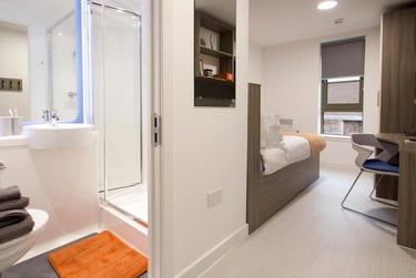 Bronze Sky View Ensuite at Foundry Courtyard, 214 Kennedy Street, Glasgow Caledonian University, Glasgow, G40DB - Image 3